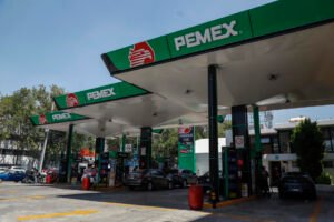 La estatal Pemex vuelve al mercado local con emisión récord de mil 837 millones de dólares